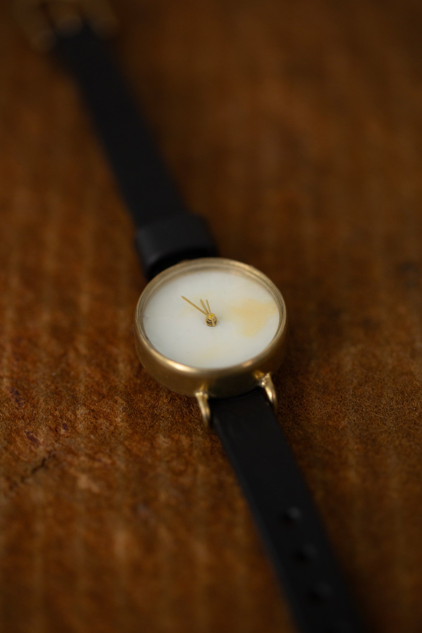 Black 'now and then' shell watch