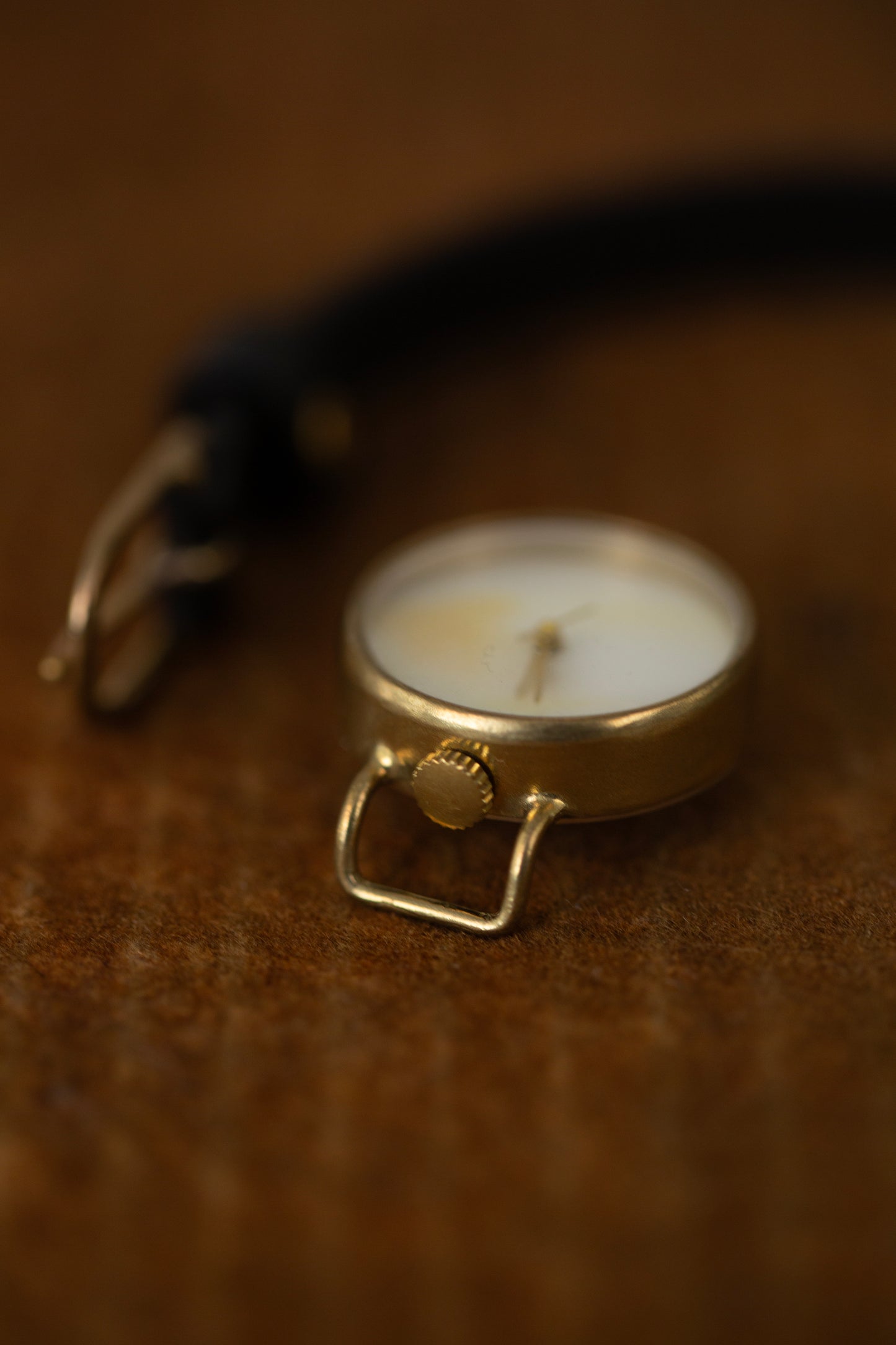 Black 'now and then' shell watch