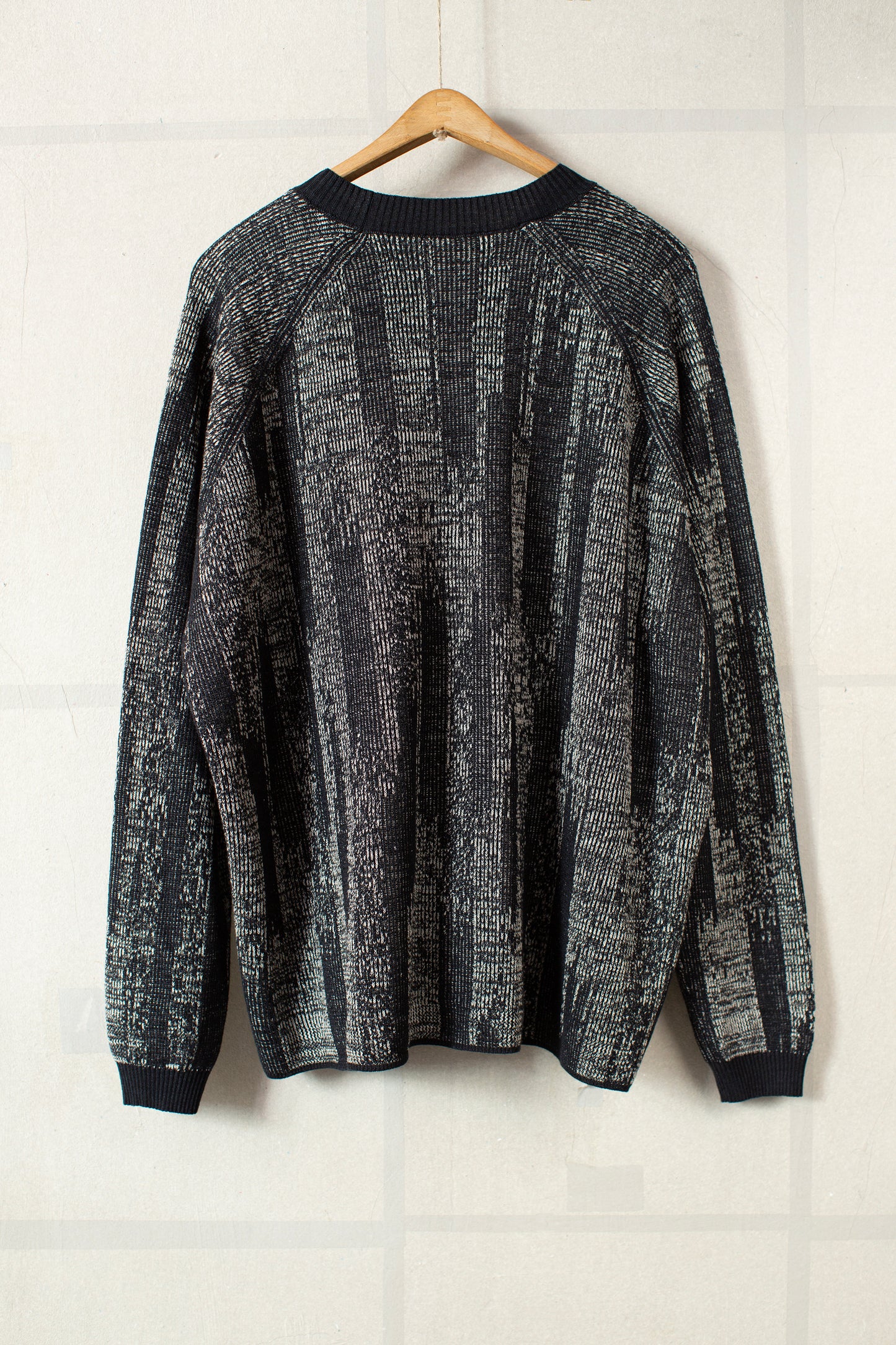 KNIT#77 - LINEN COTTON KASURI BLACK NATURAL