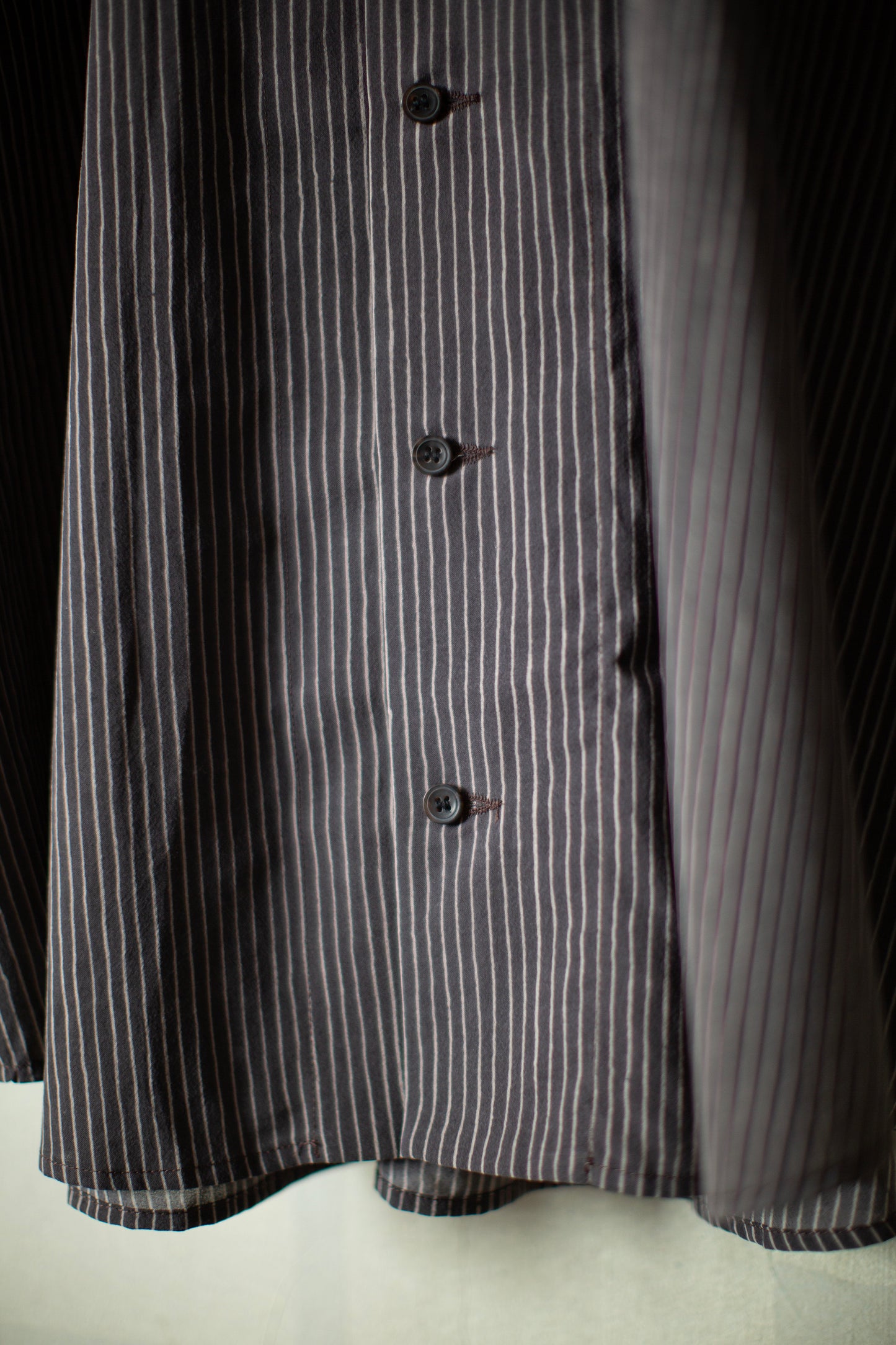 SHIRT#100 - CREPE COTTON SHIRTING GALLNUT BLACK