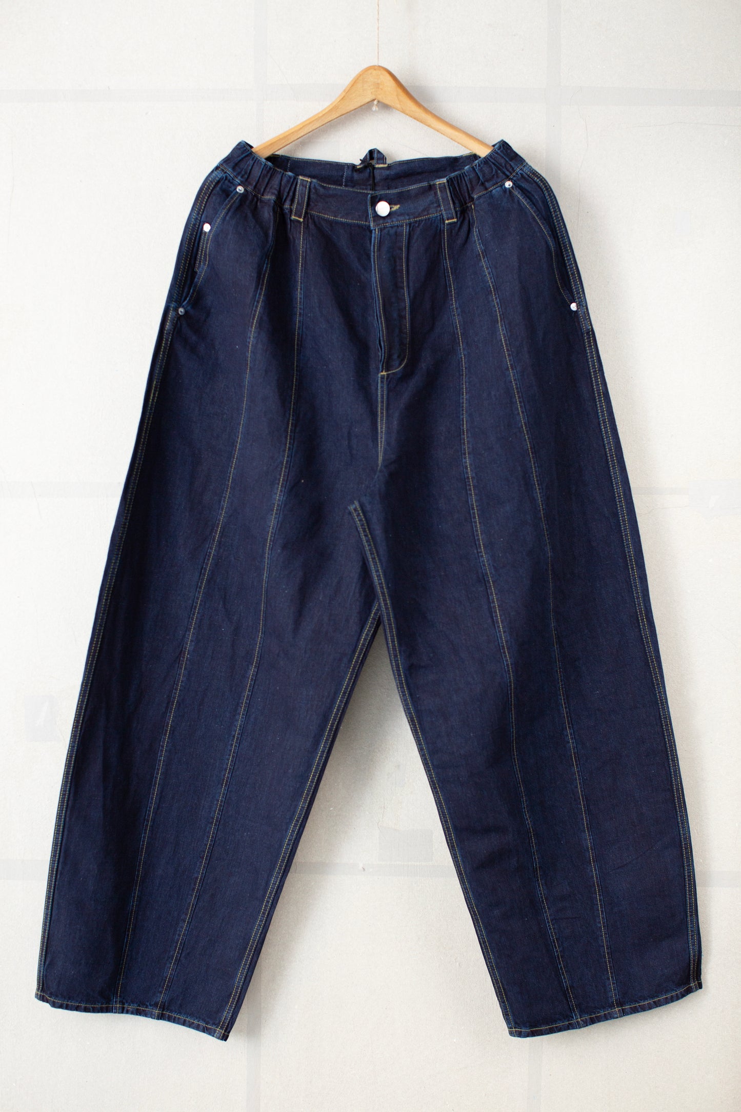 THE HIKER JEAN IN RINSED DENIM INDIGO