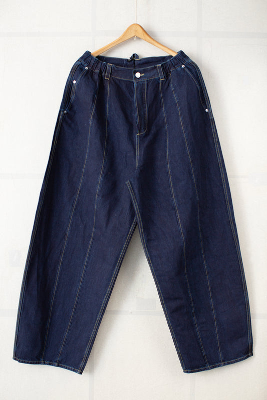THE HIKER JEAN IN RINSED DENIM INDIGO