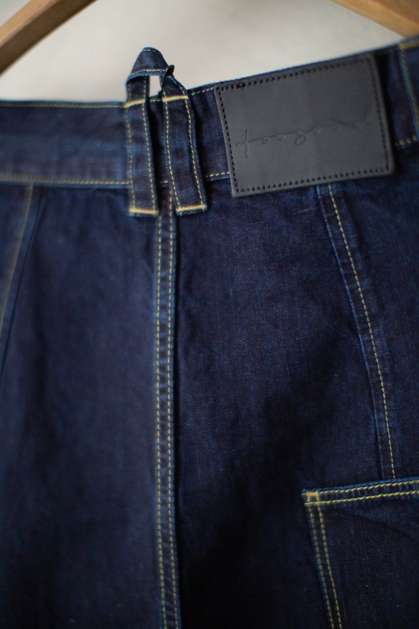 THE HIKER JEAN IN RINSED DENIM INDIGO