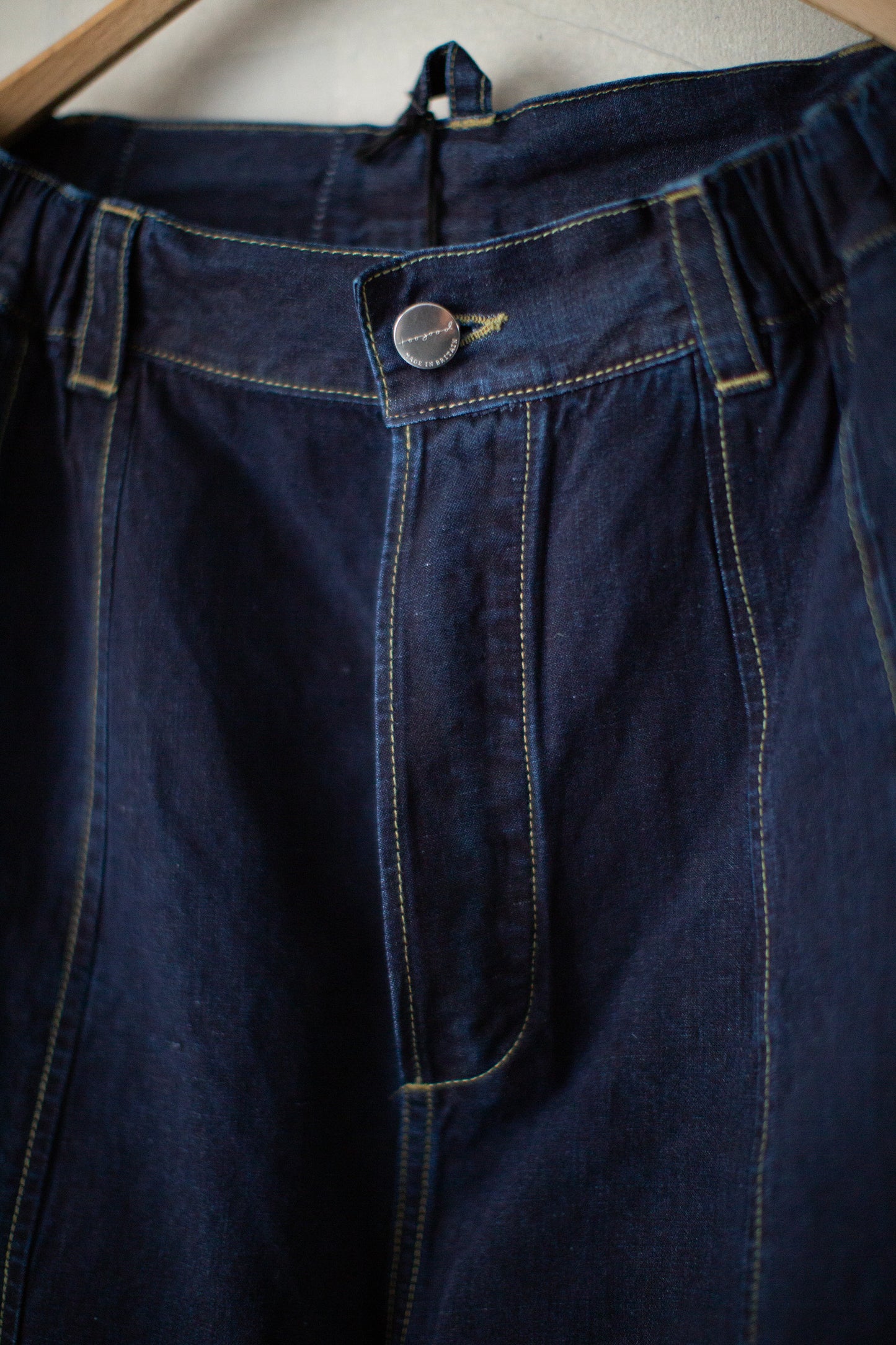 THE HIKER JEAN IN RINSED DENIM INDIGO