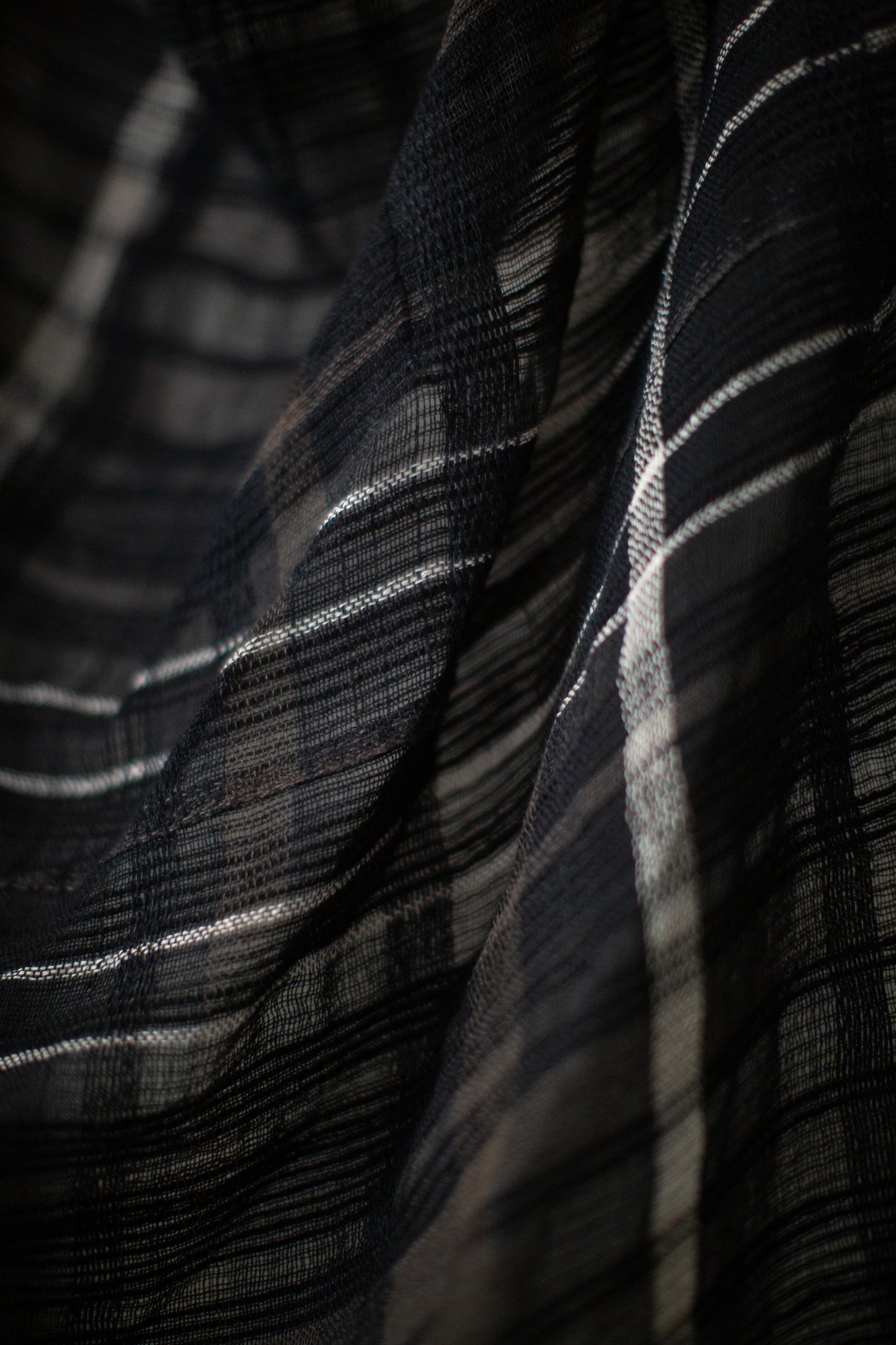 SCARF#41 - HANDWOVEN BLACK BROWN NATURAL