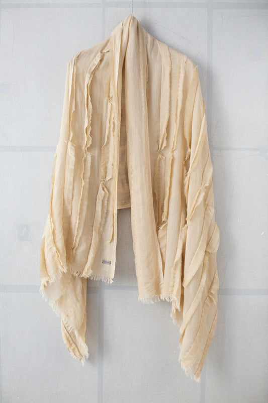 Straw Feather Raw Scarf