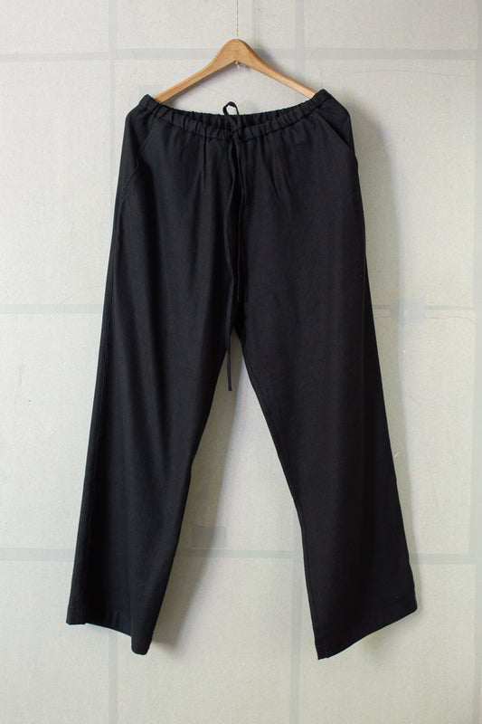 Straight pants in black silk linen twill