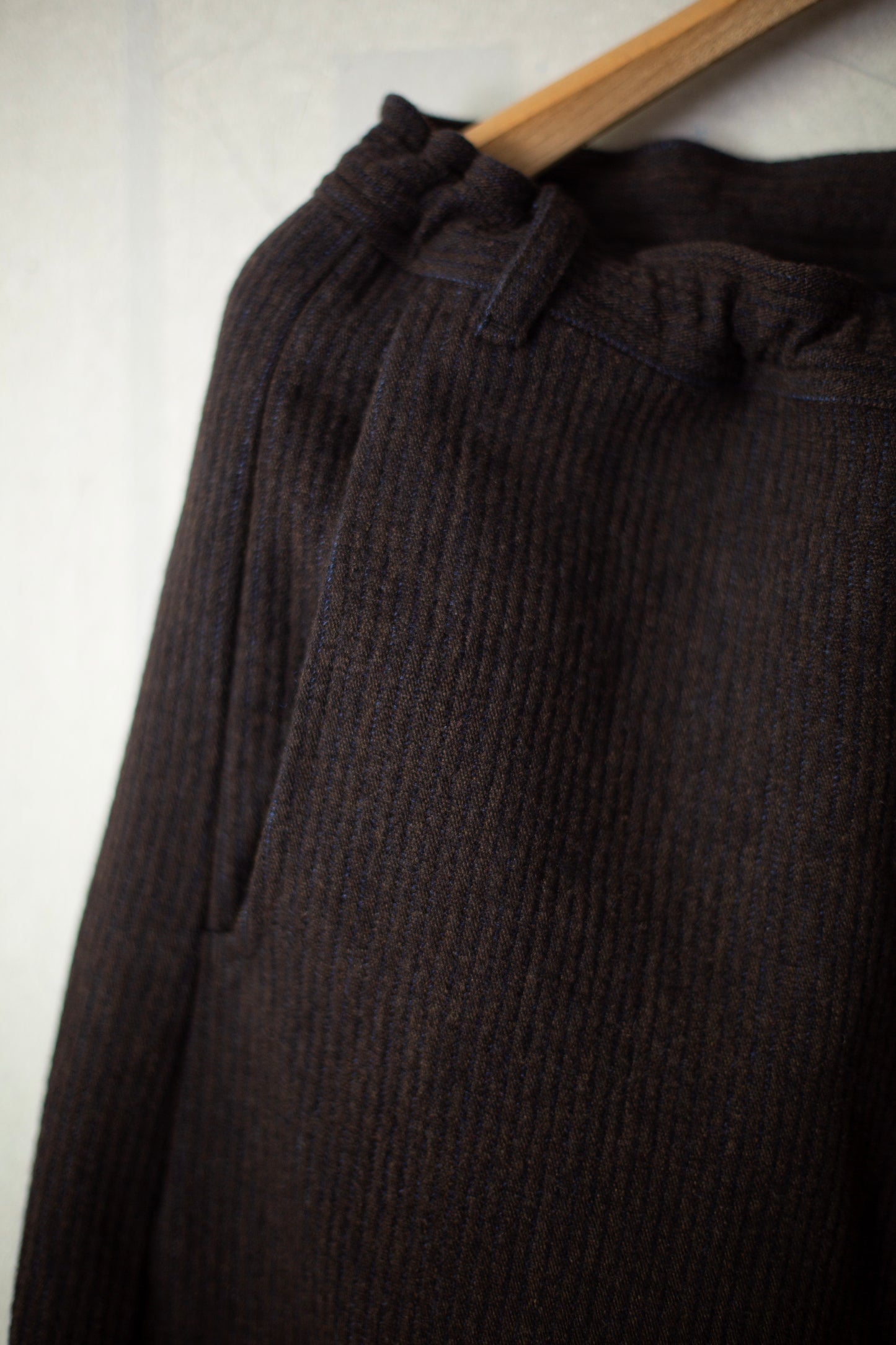 TROUSERS#72 - RIDGED LINEN WOOL EGGPLANT/INDIGO