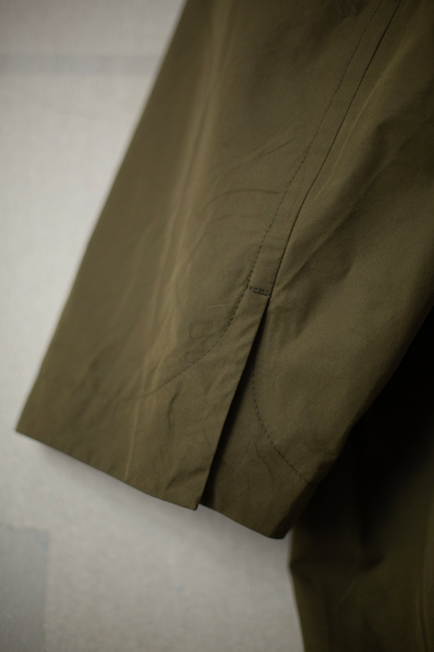 COAT#32 - COTTON SILK CANVAS ARMY GREEN