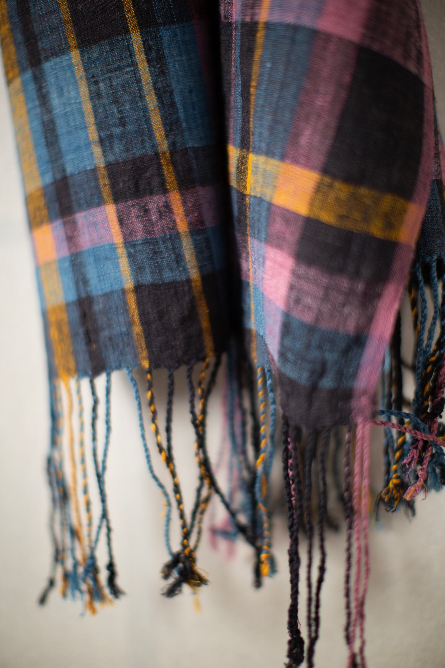 SCARF#40 - HANDWOVEN COLOURED PLAID