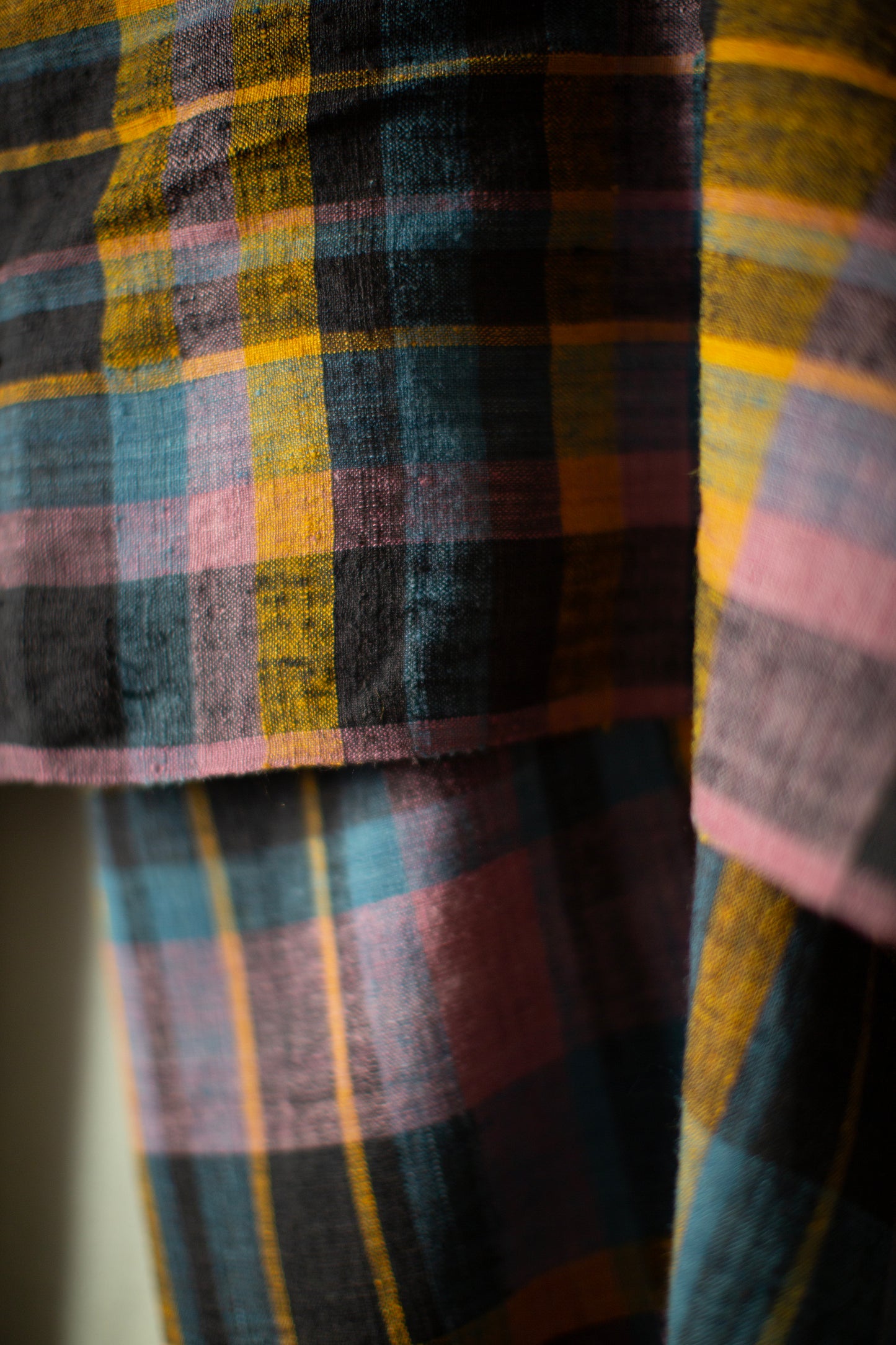SCARF#40 - HANDWOVEN COLOURED PLAID