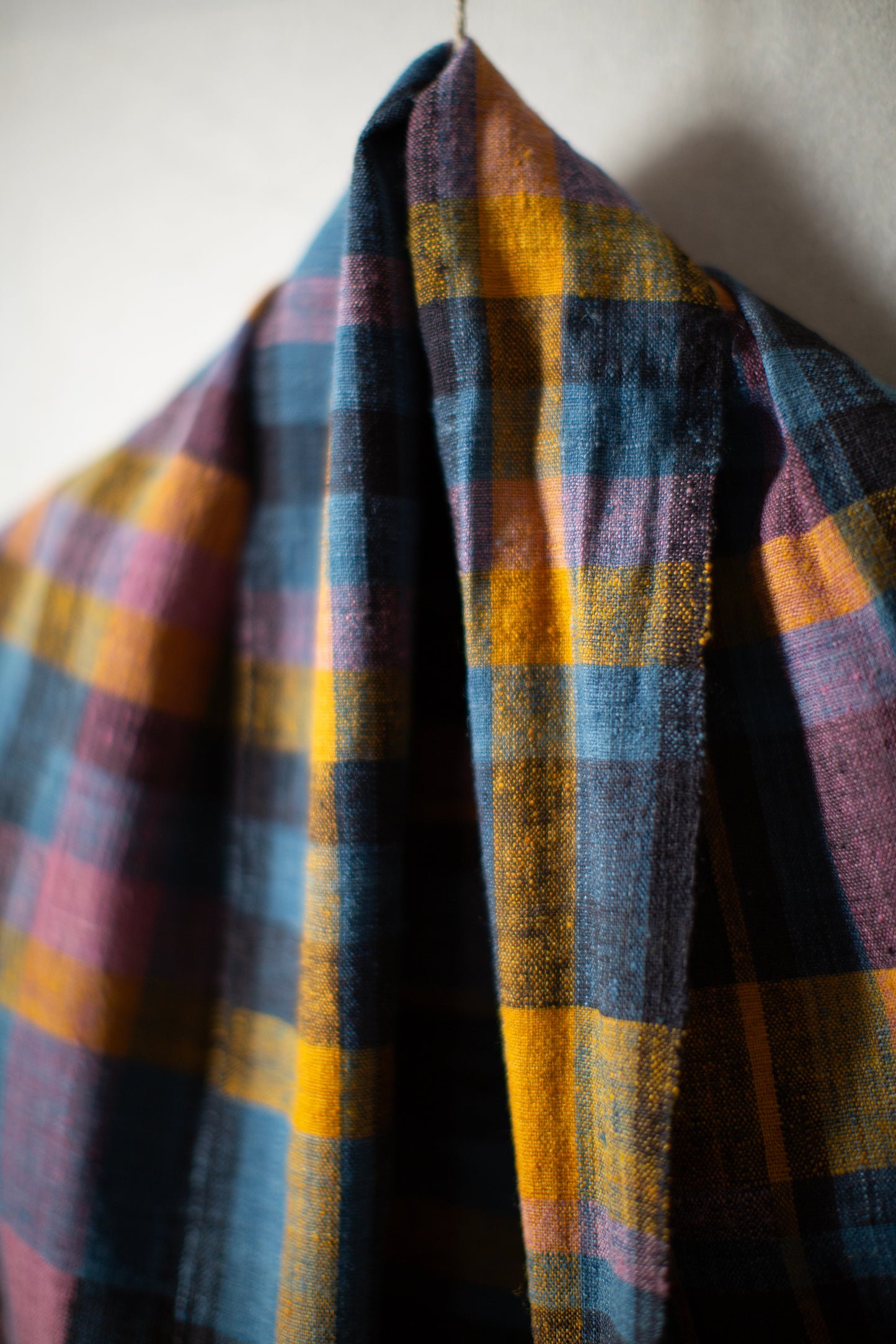 SCARF#40 - HANDWOVEN COLOURED PLAID