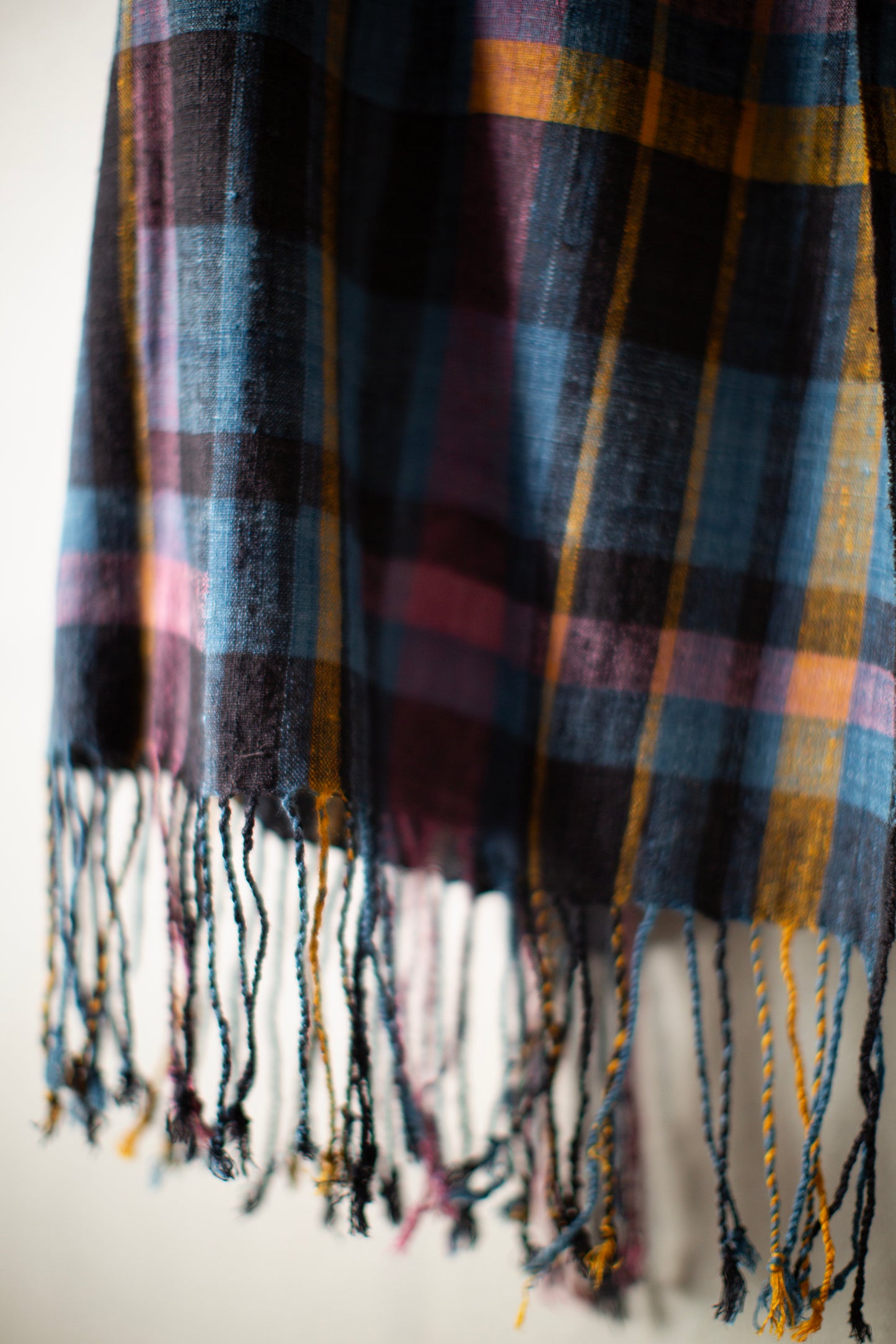 SCARF#40 - HANDWOVEN COLOURED PLAID