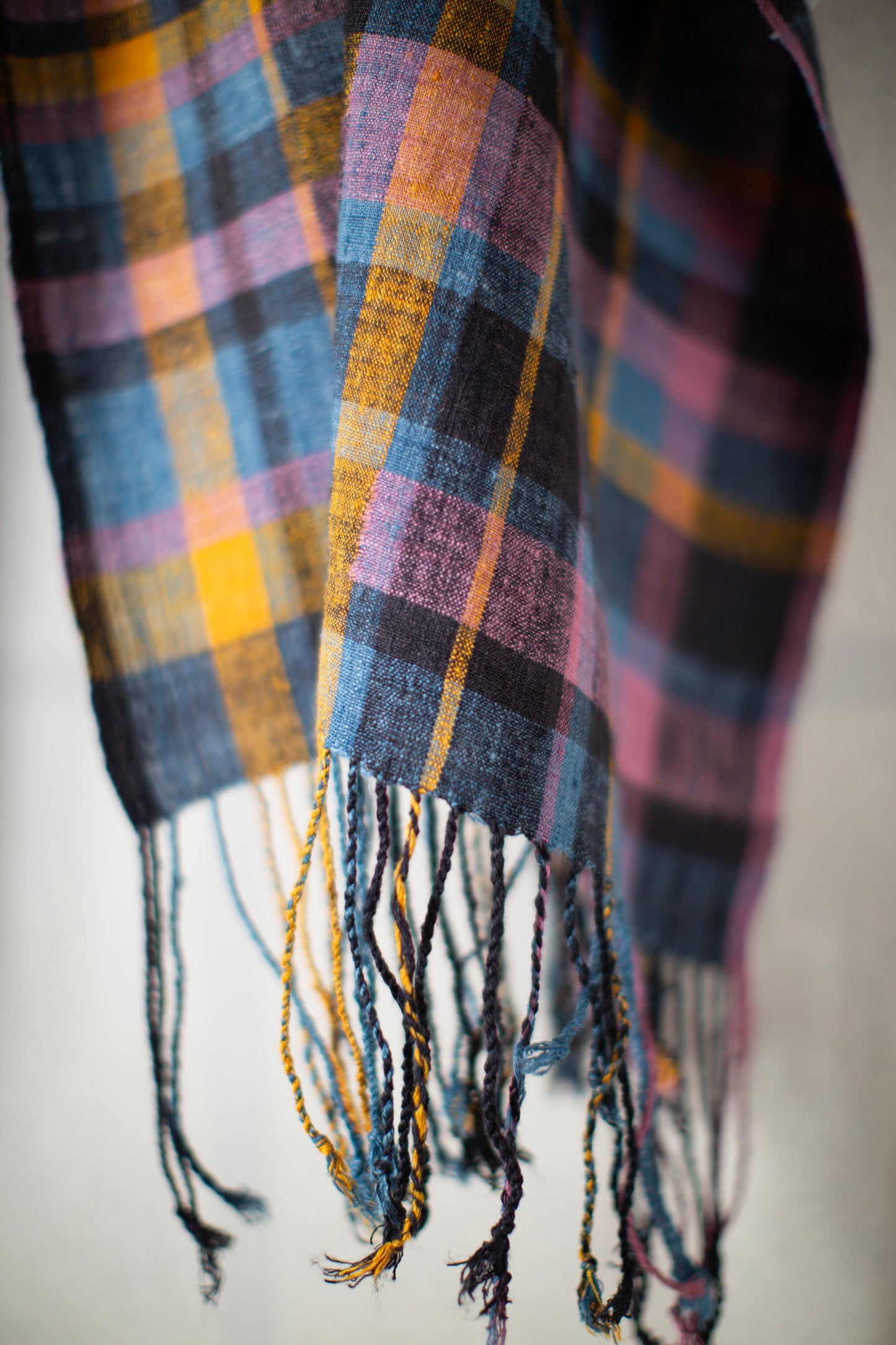 SCARF#40 - HANDWOVEN COLOURED PLAID