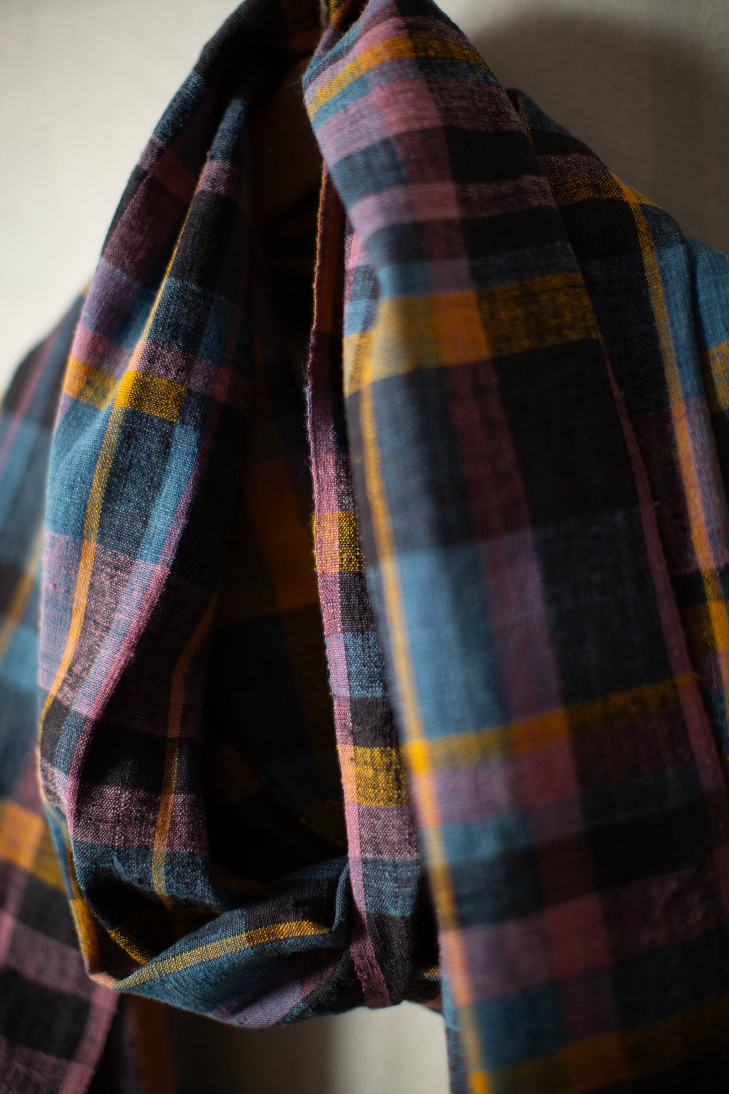 SCARF#40 - HANDWOVEN COLOURED PLAID