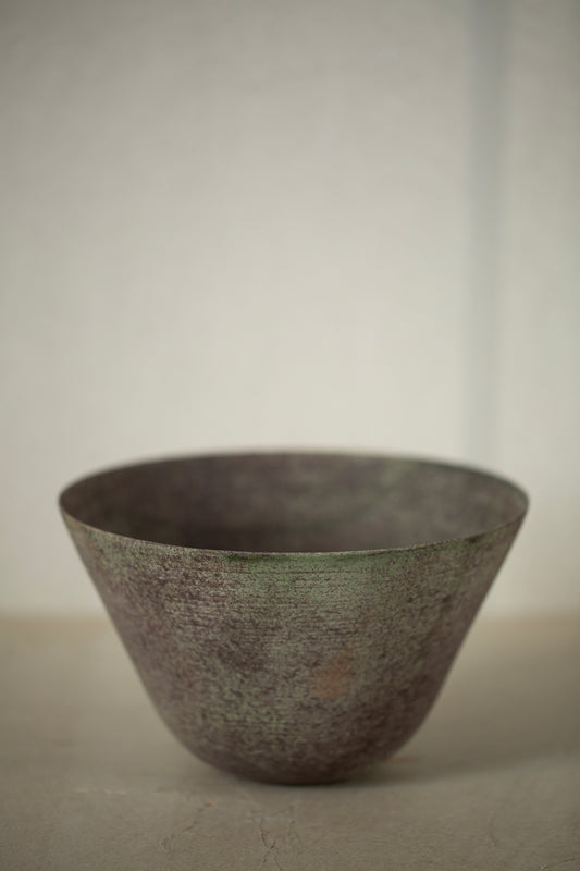 Ceramic bowl by Ciprian Tocu