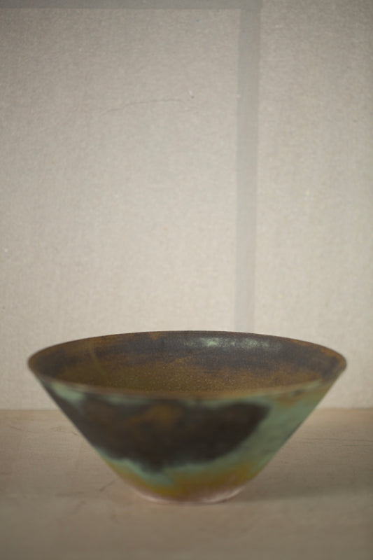 Ceramic bowl by Ciprian Tocu