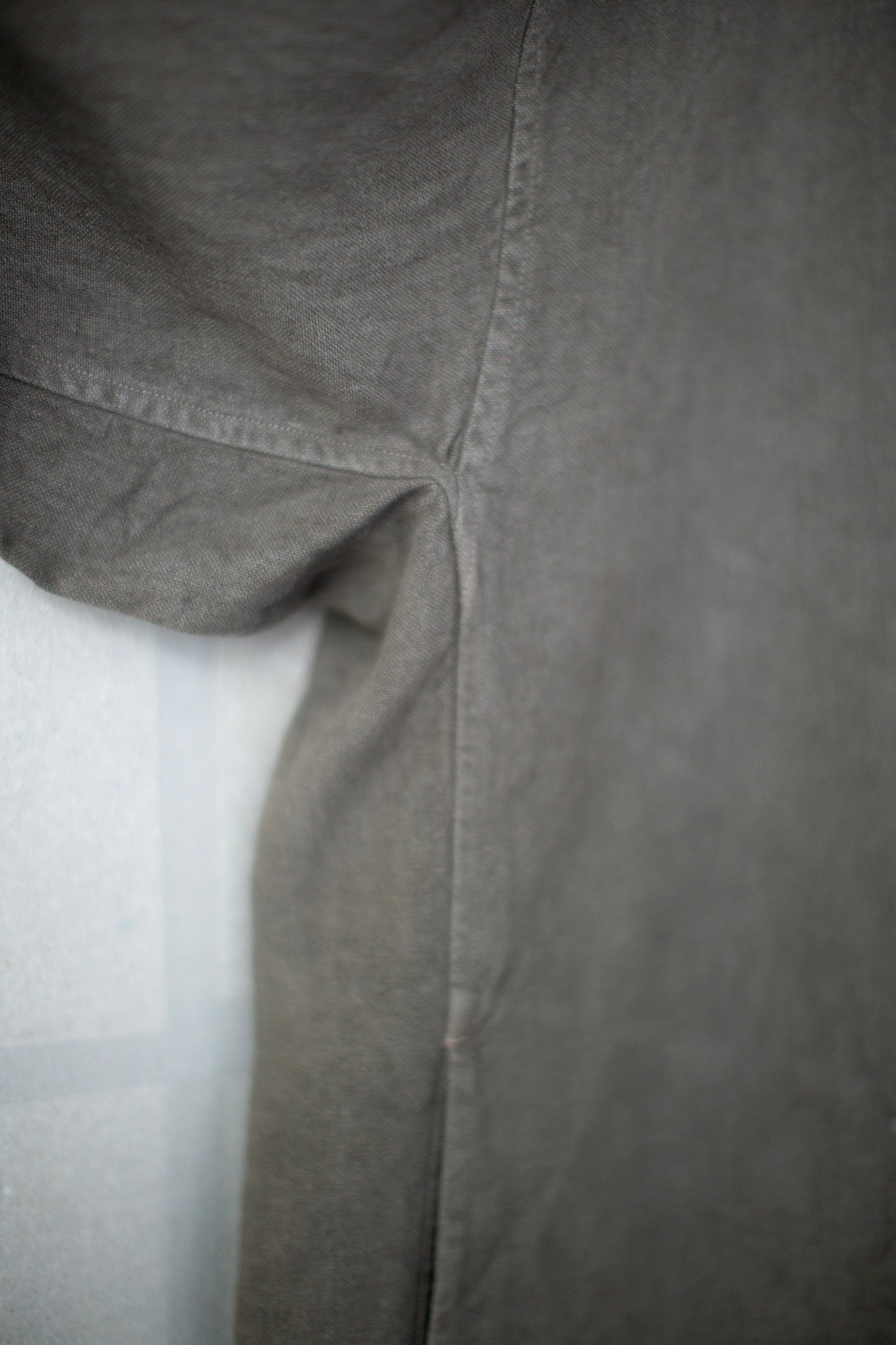 Big shirt jacket in dark mugwort brushed hemp