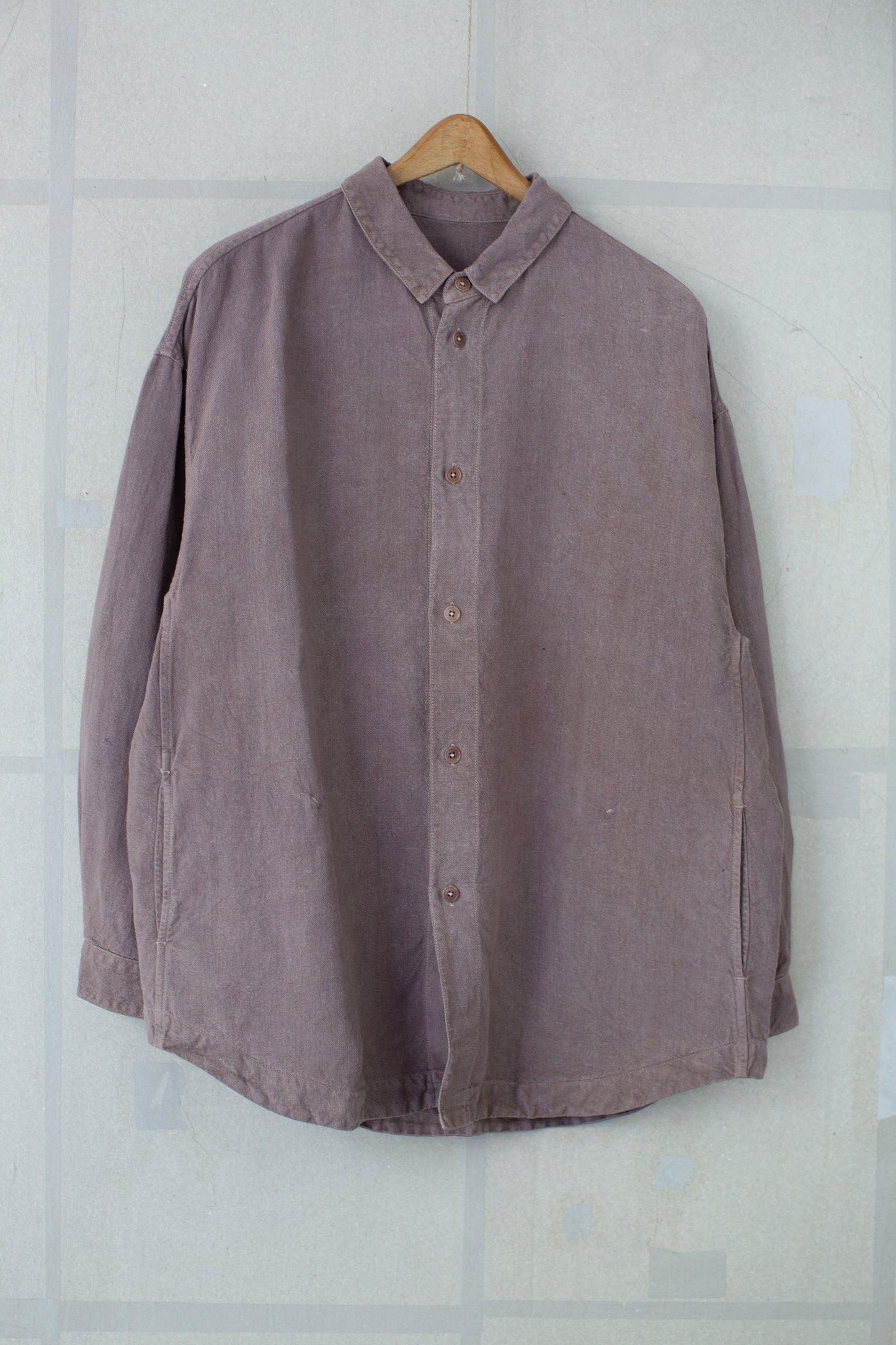 Big shirt jacket in dark horse chestnut brushed hemp