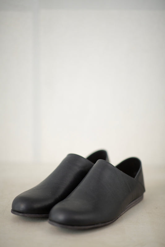 handmade cowhide babouche black