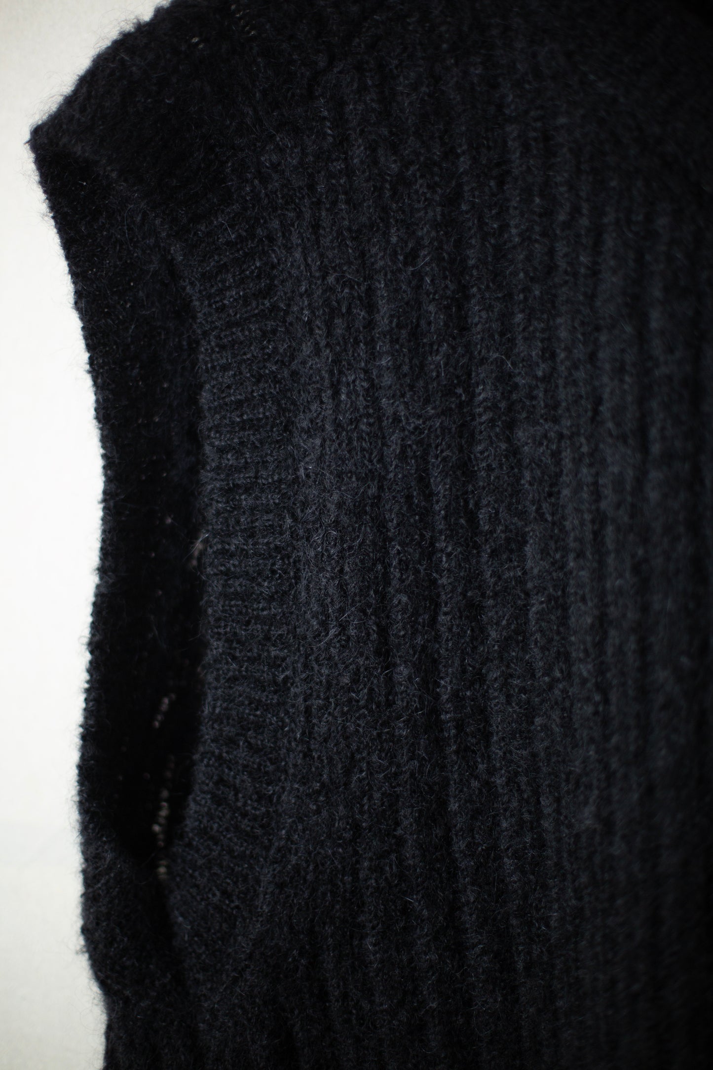 KNIT#72 - GOAT MOHAIR BLACK