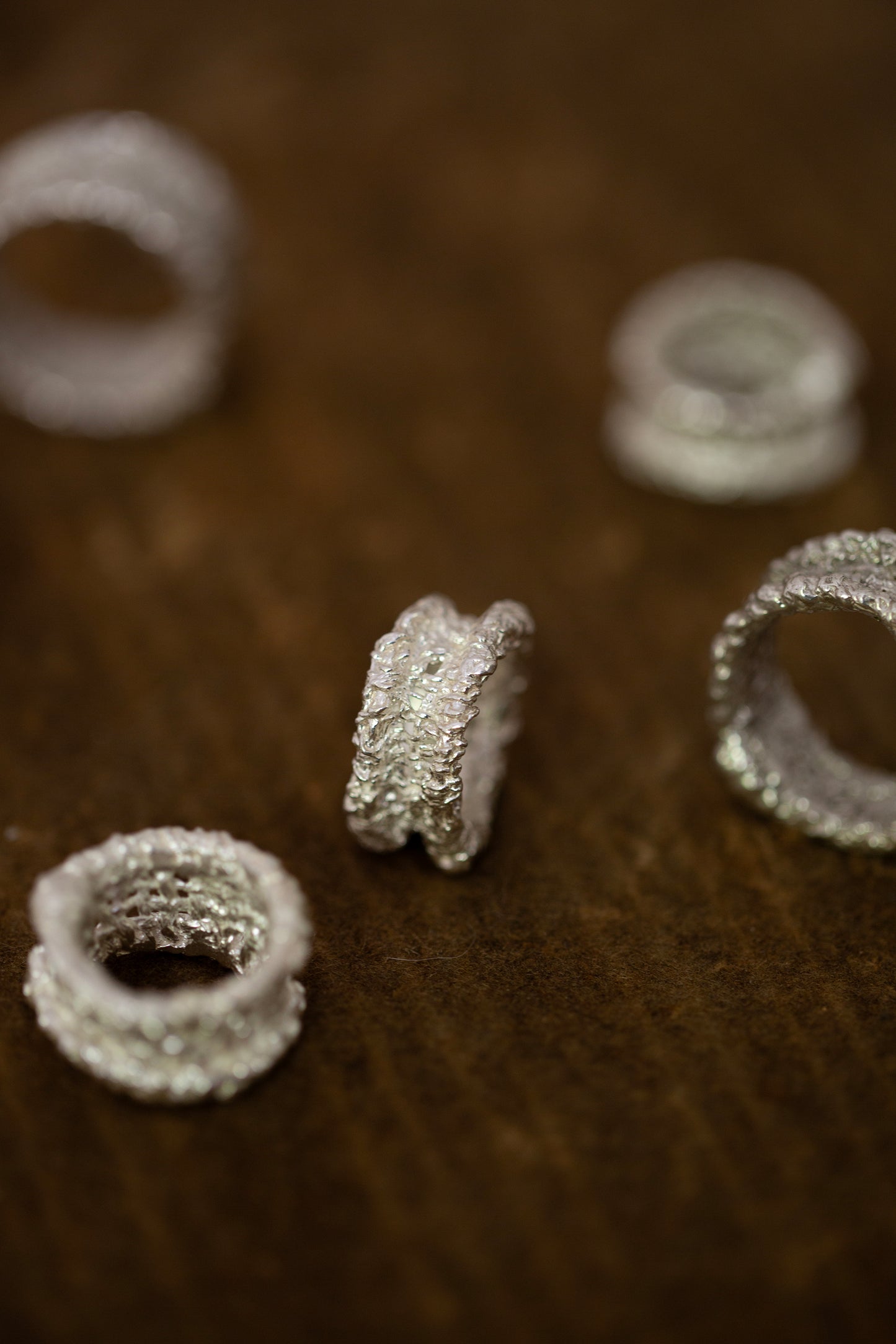 'Un-fabric' ring