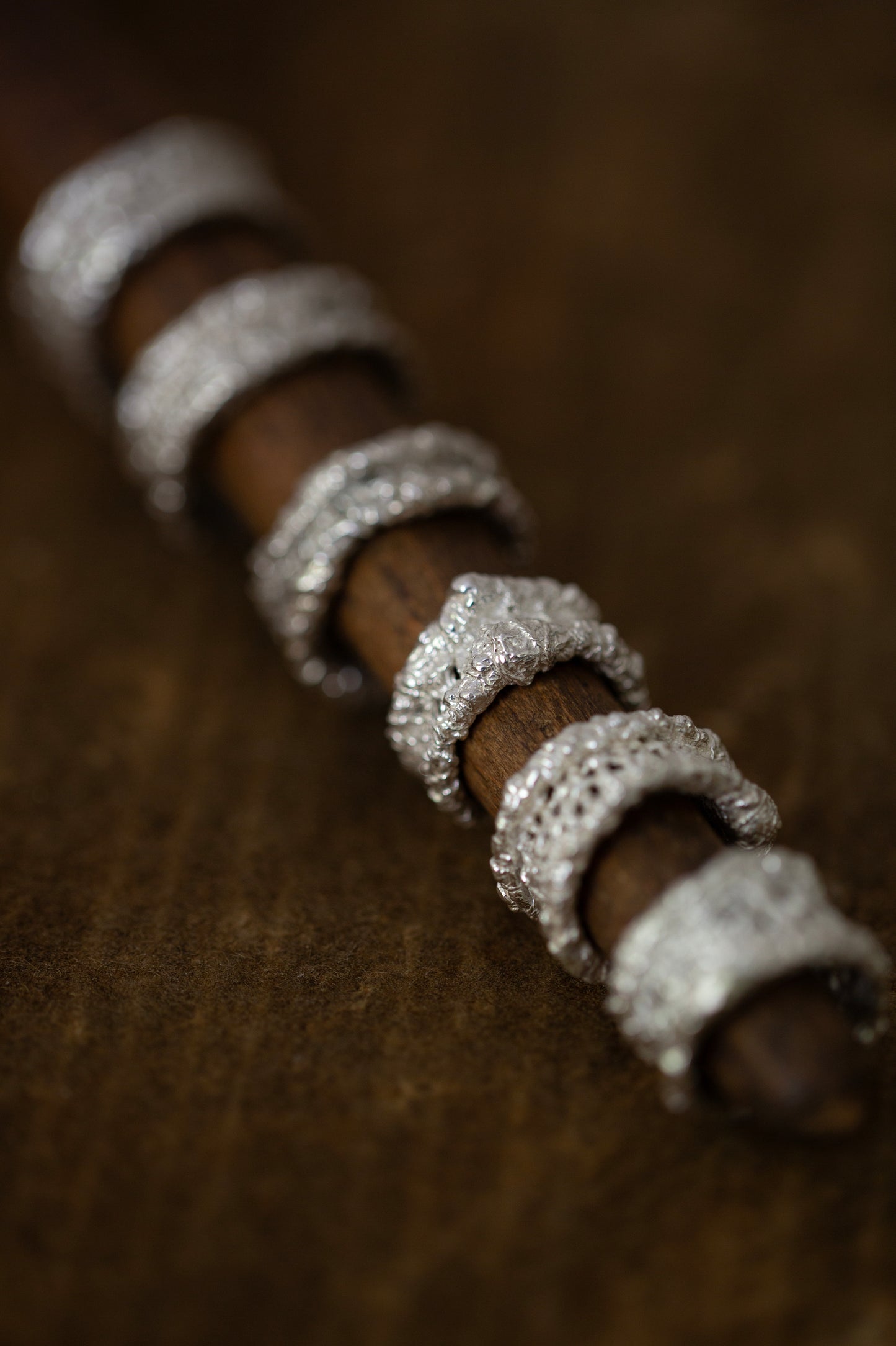 'Un-fabric' ring