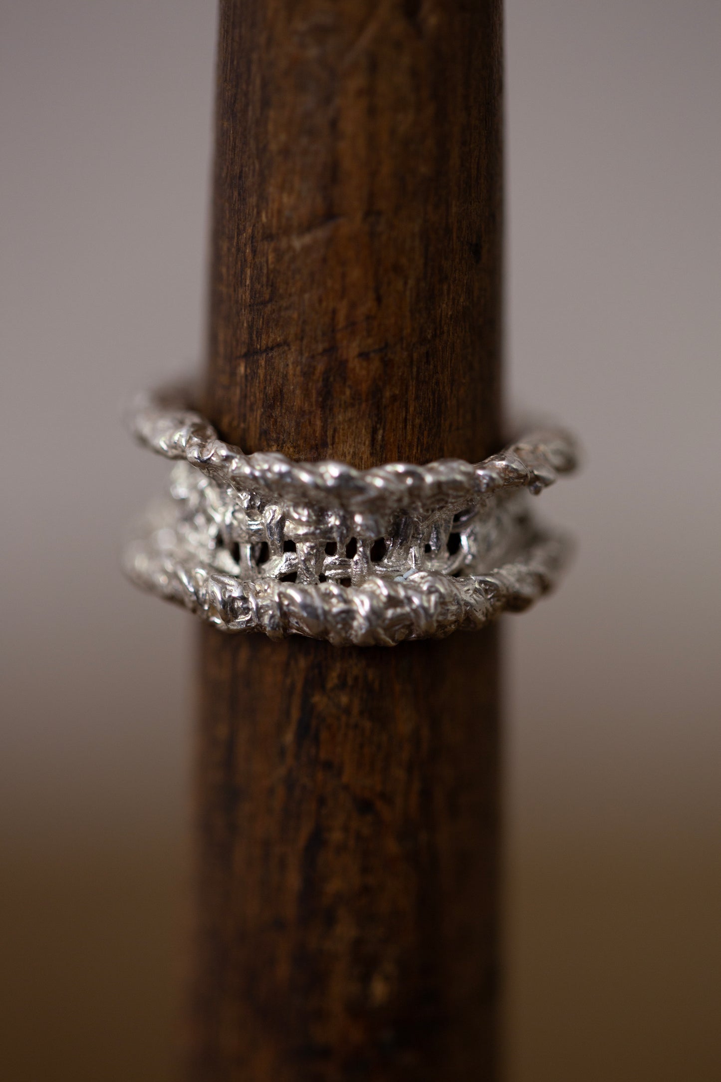 'Un-fabric' ring