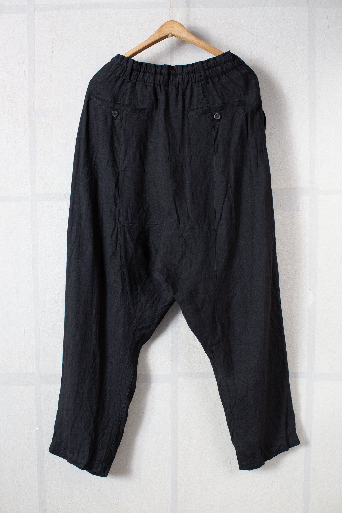 Black Two-Tucked Sarouel Pants