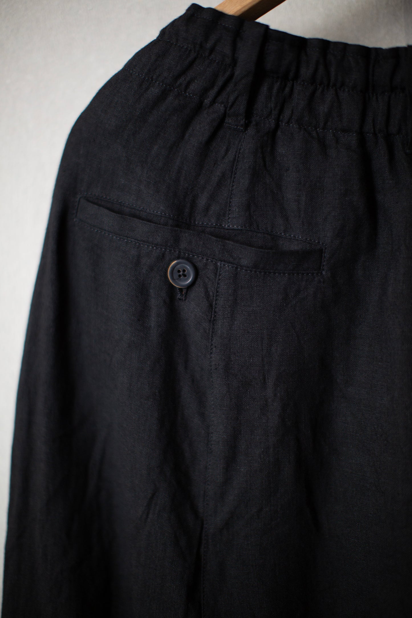Black Two-Tucked Sarouel Pants