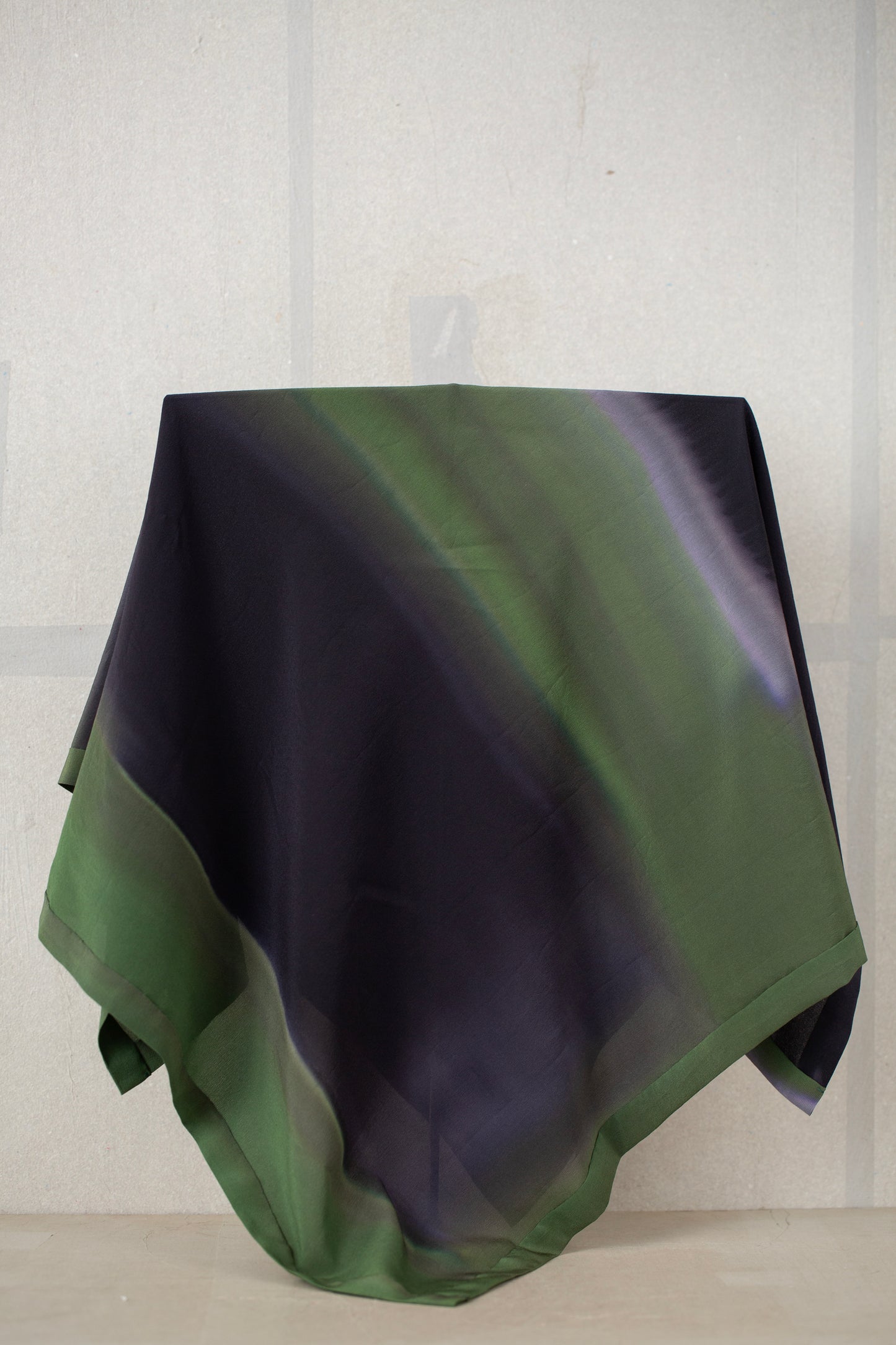 FOREST CARRé (L) Hand Dyed Scarf - SERIE NR. 040