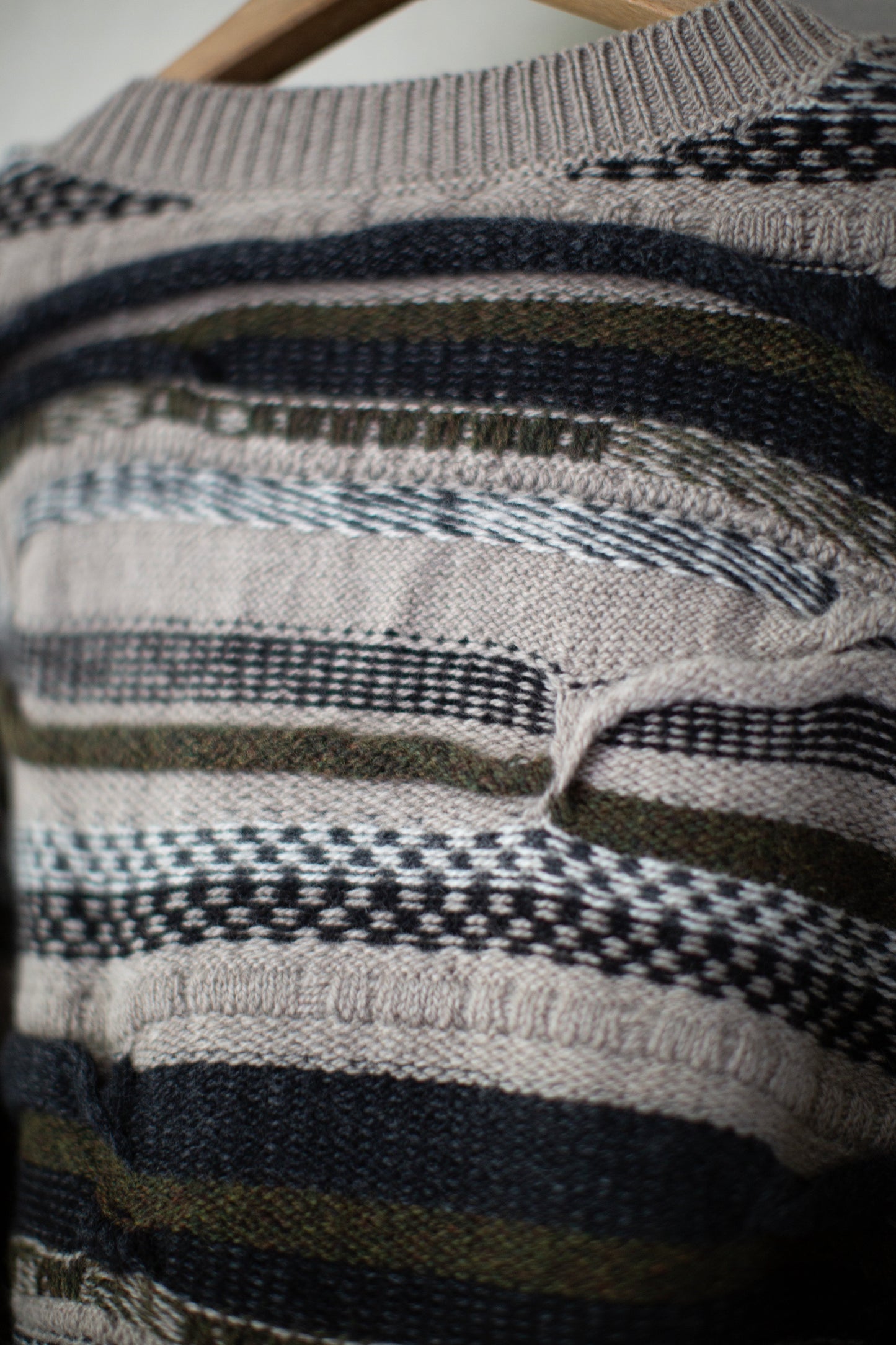 KNIT#80 - LIGHT VARIATION SUPER FINE WOOL