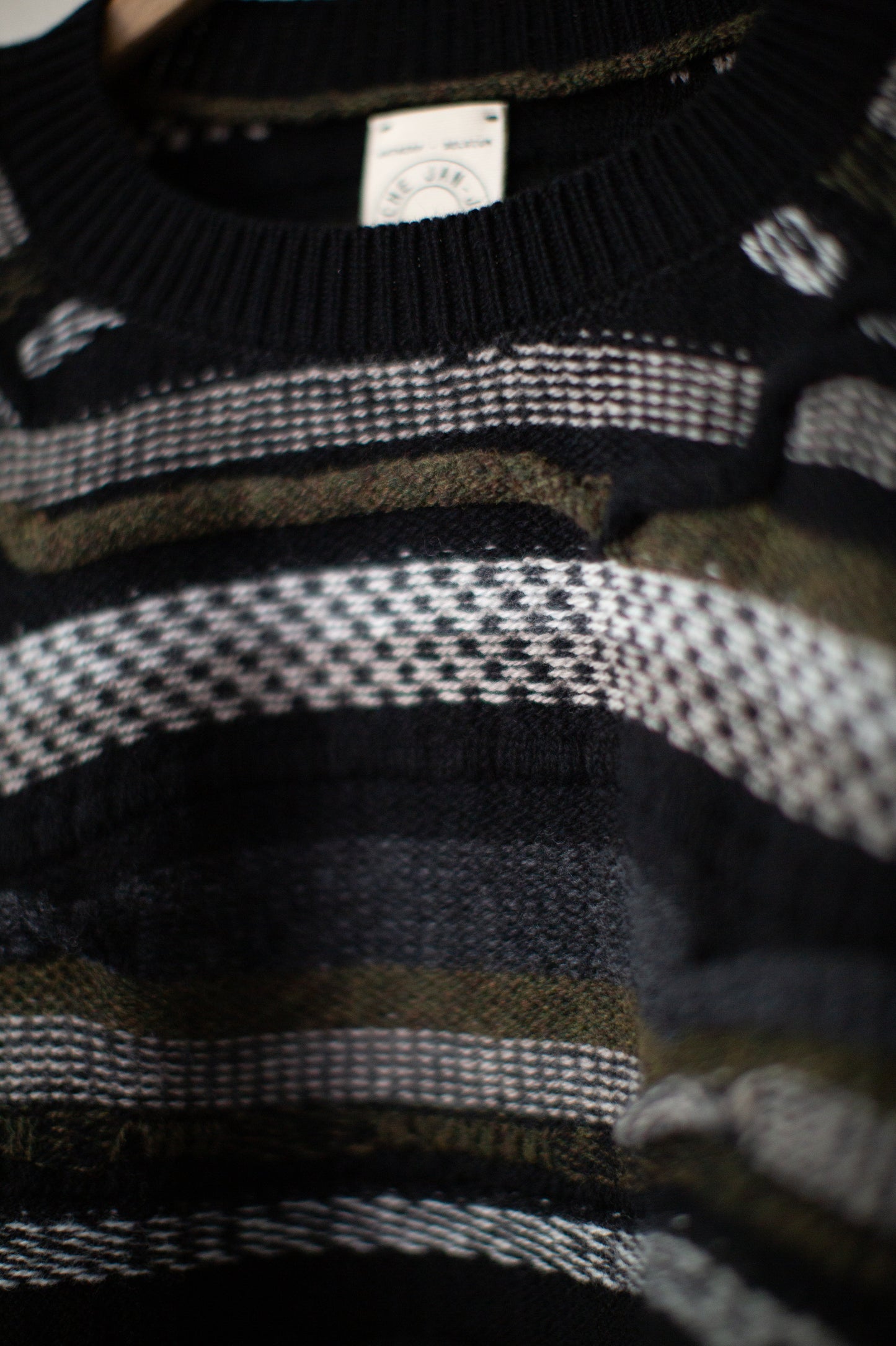 KNIT#80 - DARK VARIATION SUPER FINE WOOL