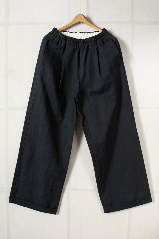 black tall trouser