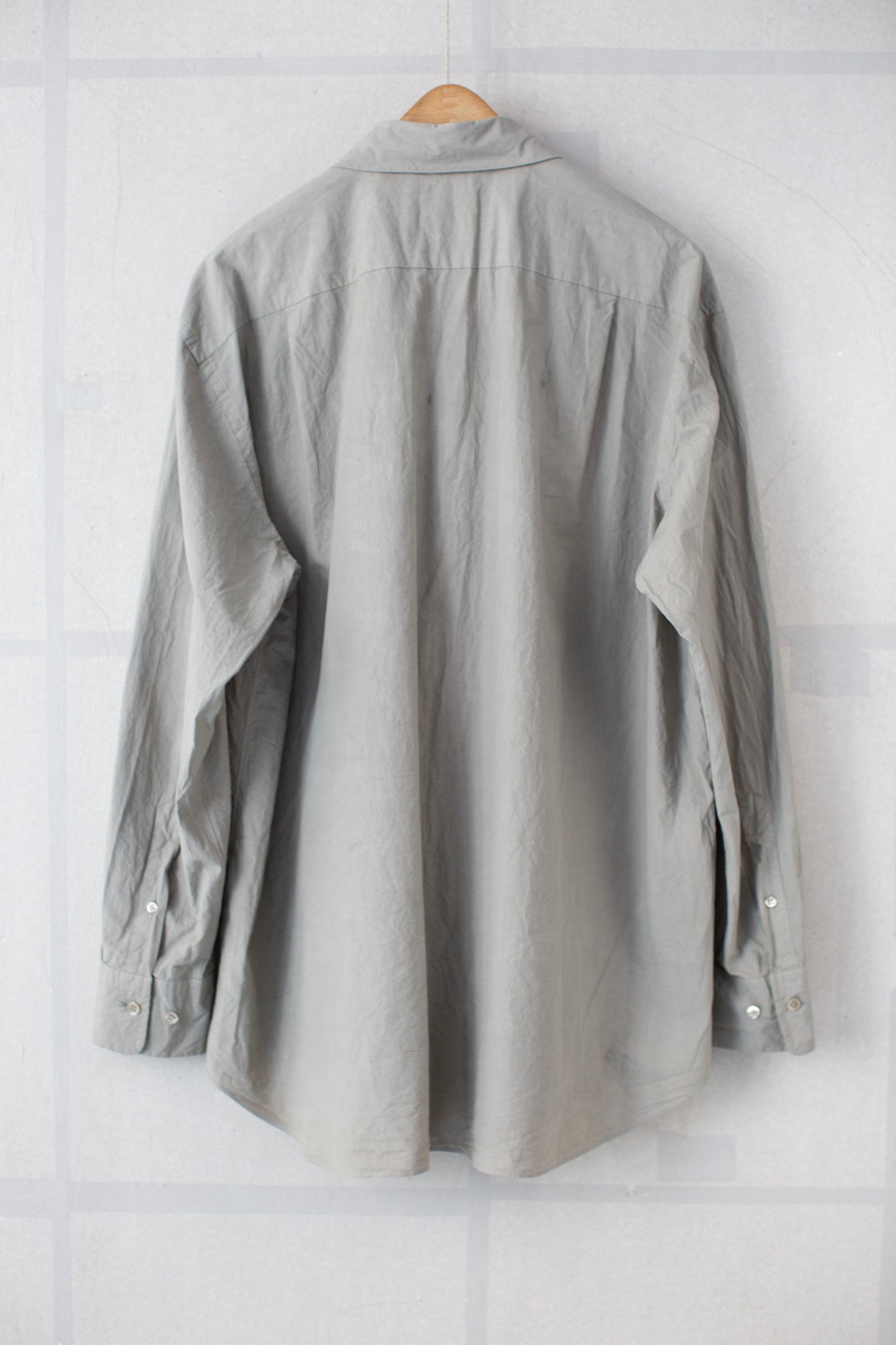 Regular Collar Shirt in Mugwort