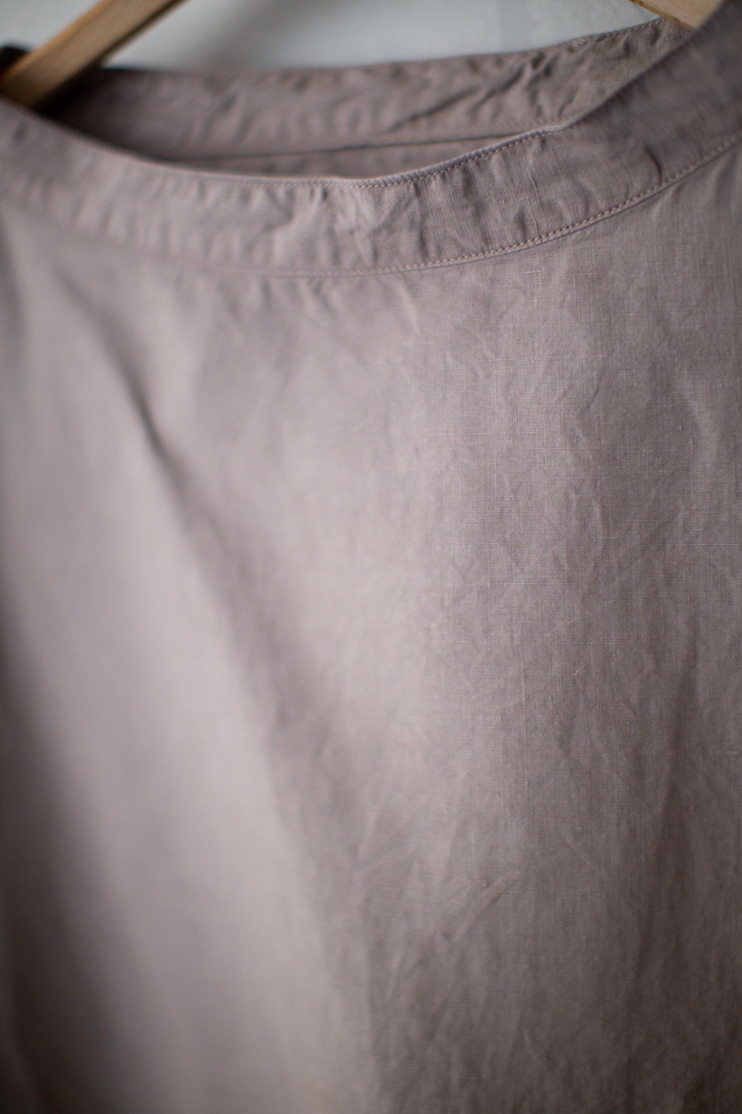 longsleeve pullover in dark horse chestnut high density hemp