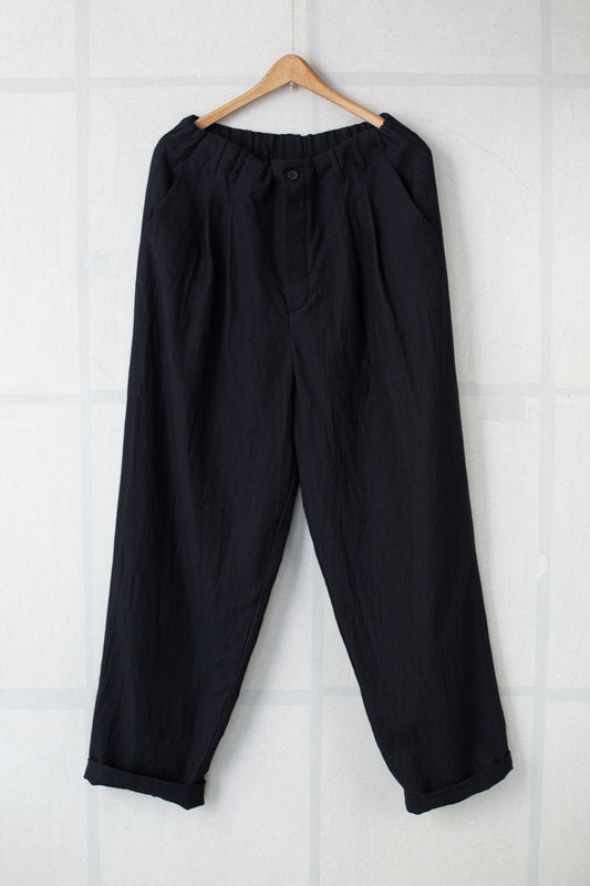 Black Tucked Loose Pants