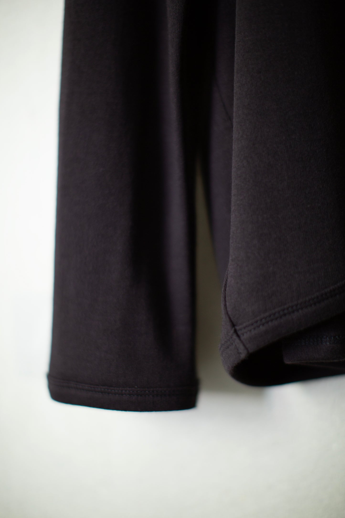 TEE#85 - EBONY BLACK COTTON CASHMERE PANCAKE