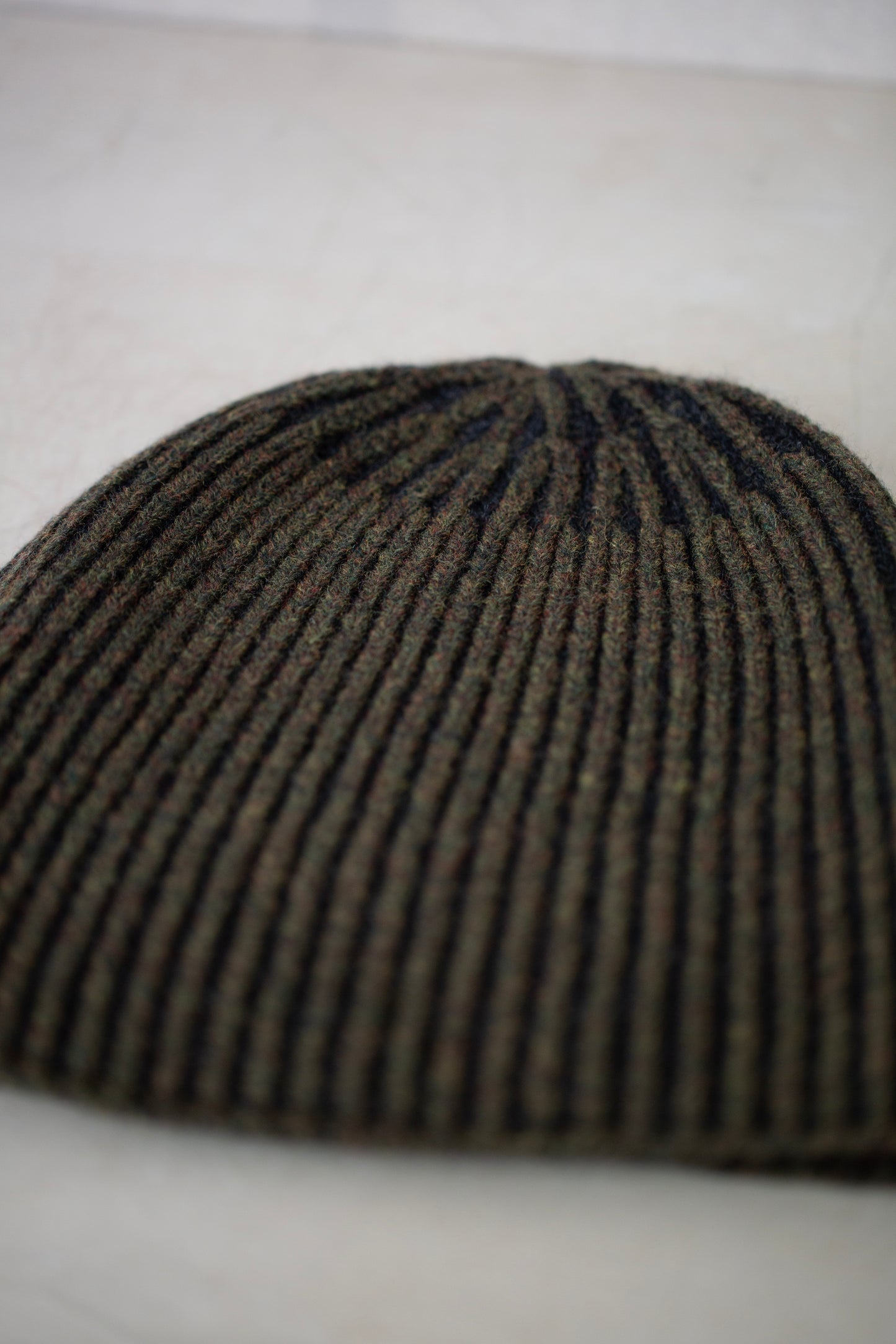 BEANIE#12 - FOREST / ANTHRACITE SUPERFINE WOOL