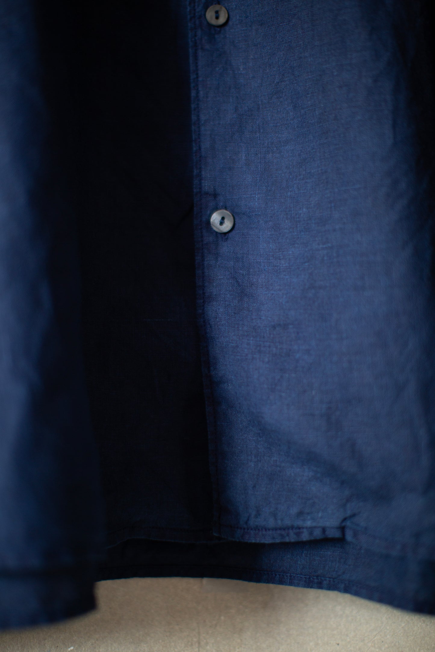 Open collar shirt in dark natural indigo hemp