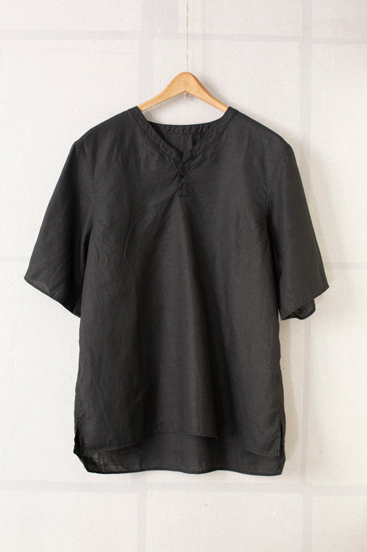 Short Sleeve Pullover Henley Shirt In Black Hemp